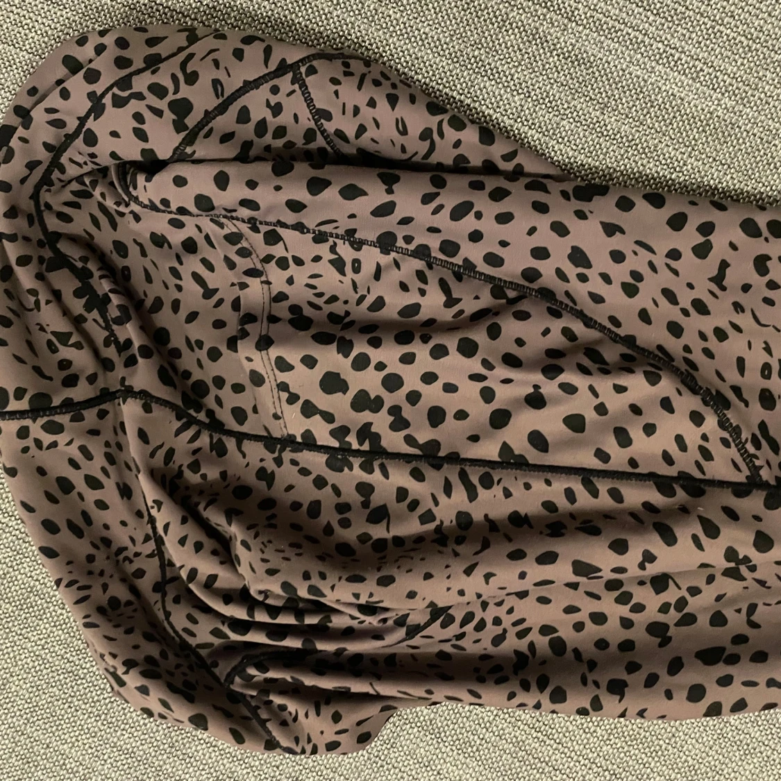 Bruna leggings med leopardmönster - 91