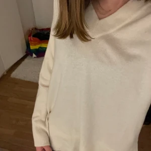 Stickad tröja  - En super fin stickad tröja från boomerang som bara inte kommer till användning.