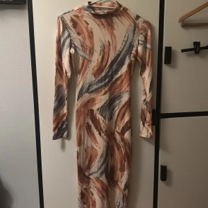 Fashionnova klänning - Klänning från fashionnova