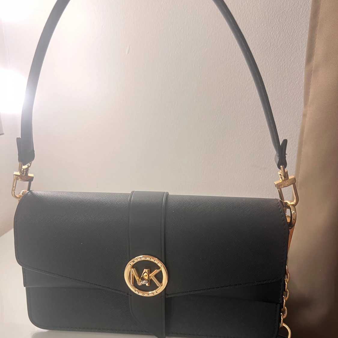 Michael kors väska  - 91