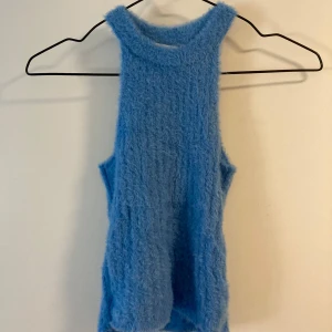 Linne blå - Jättefint linne från Nelly märket Noisy May! Aldrig använt 