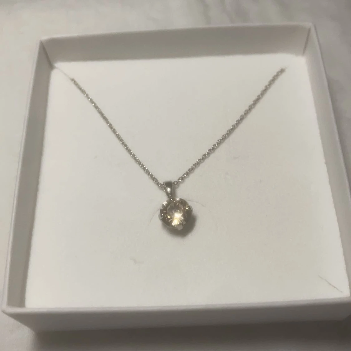 Caroline svedbom halsband