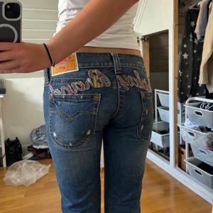 Replay jeans - Lågmidjade bootcut jeans från replay som jag köpte här på Plick men som tyvärr inte passade mig🩷🩷