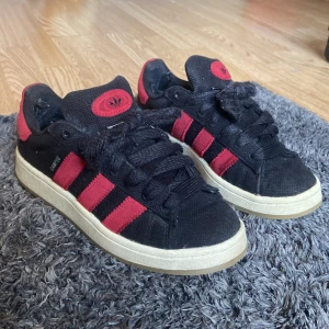 Adidas campus 00s - Nypris 1200. 