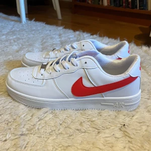 Snygga sneakers  - Jätte snygga sneakers. Aldrig använda 🙅‍♀️ (skriv innan ni köper)