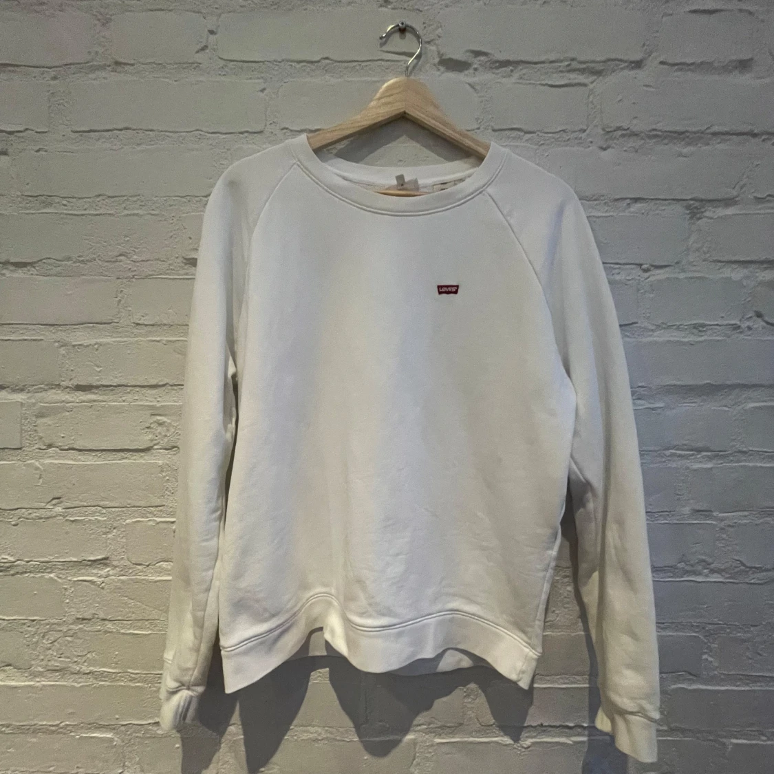 Vit sweatshirt från Levi's