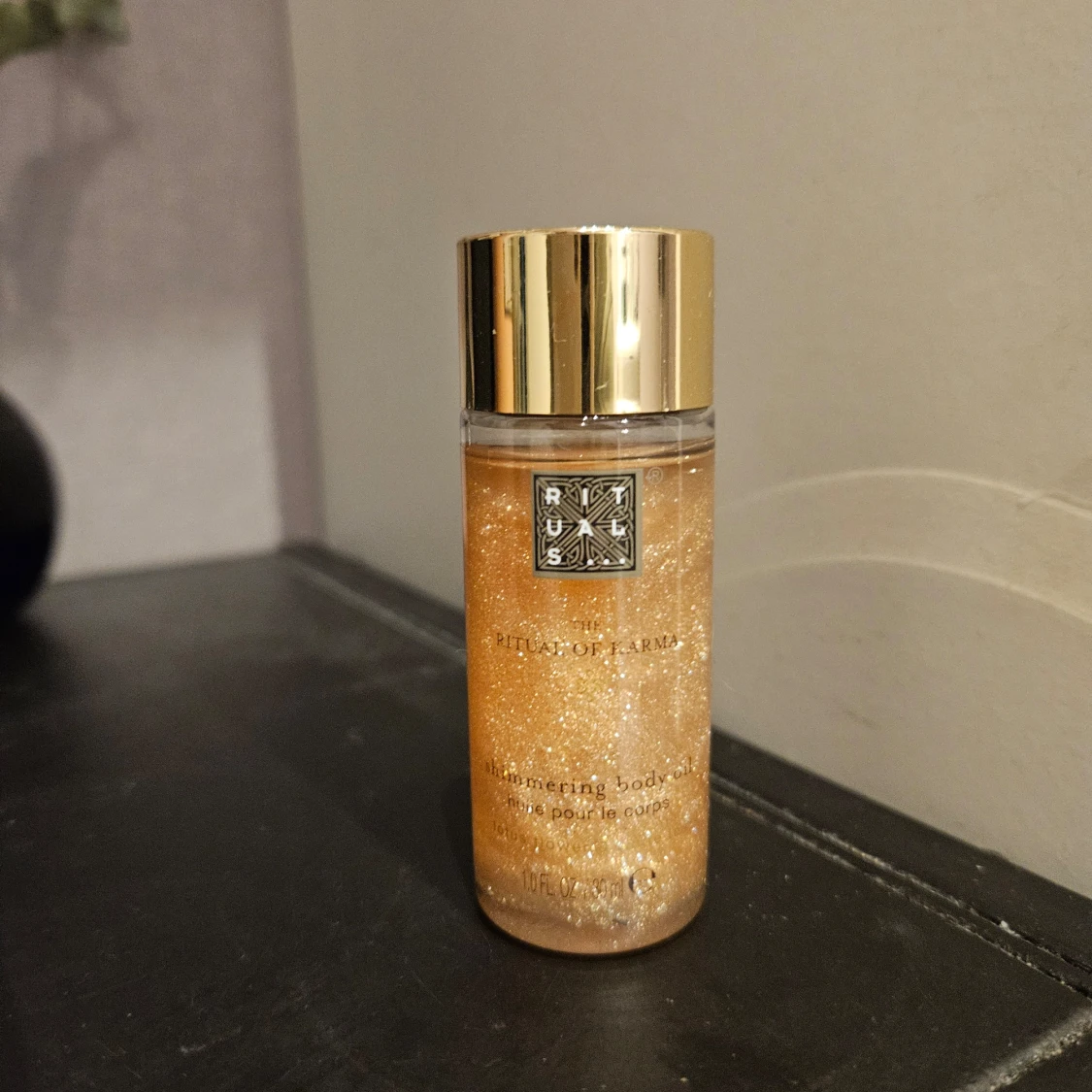 Shimmering Body Oil från Rituals