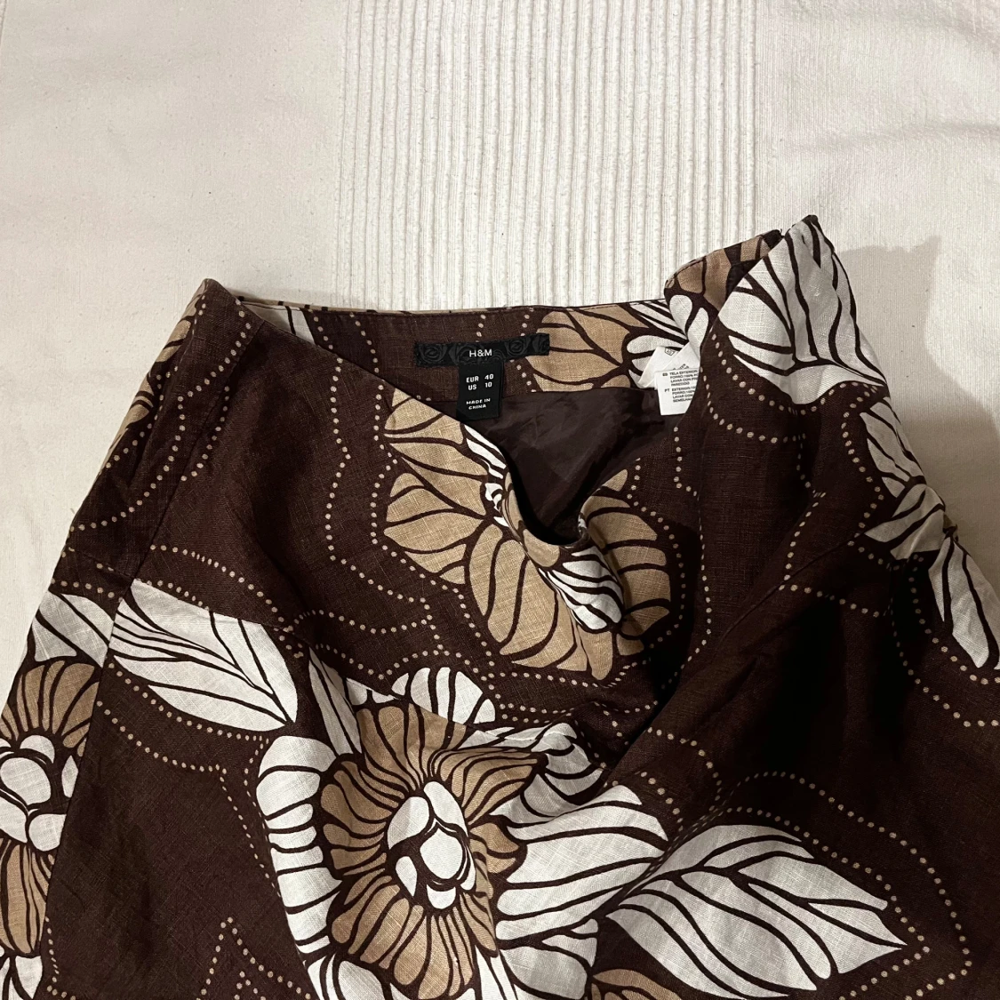 Brun blommig kjol - 1