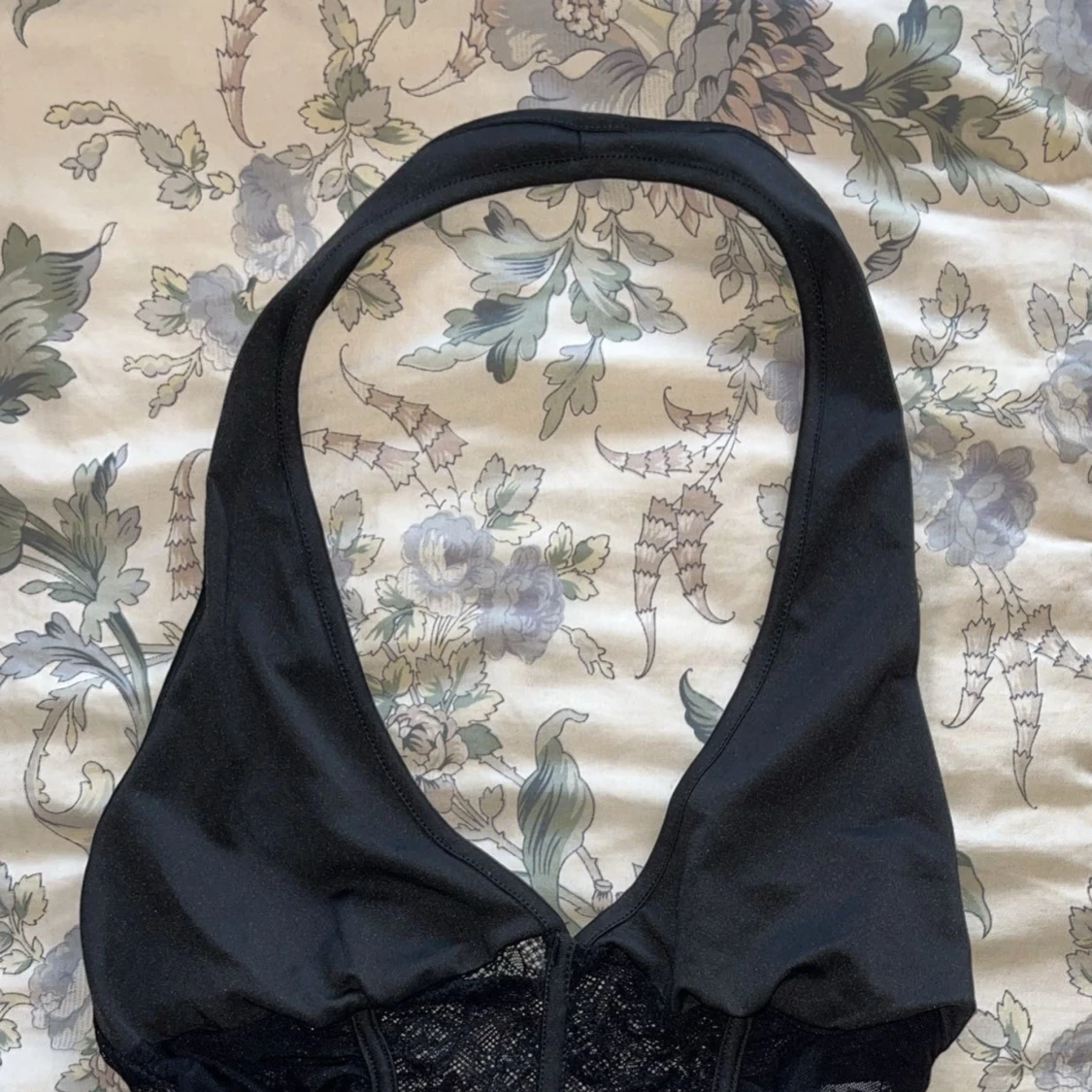 Svart spetskorsett från Shein - 3