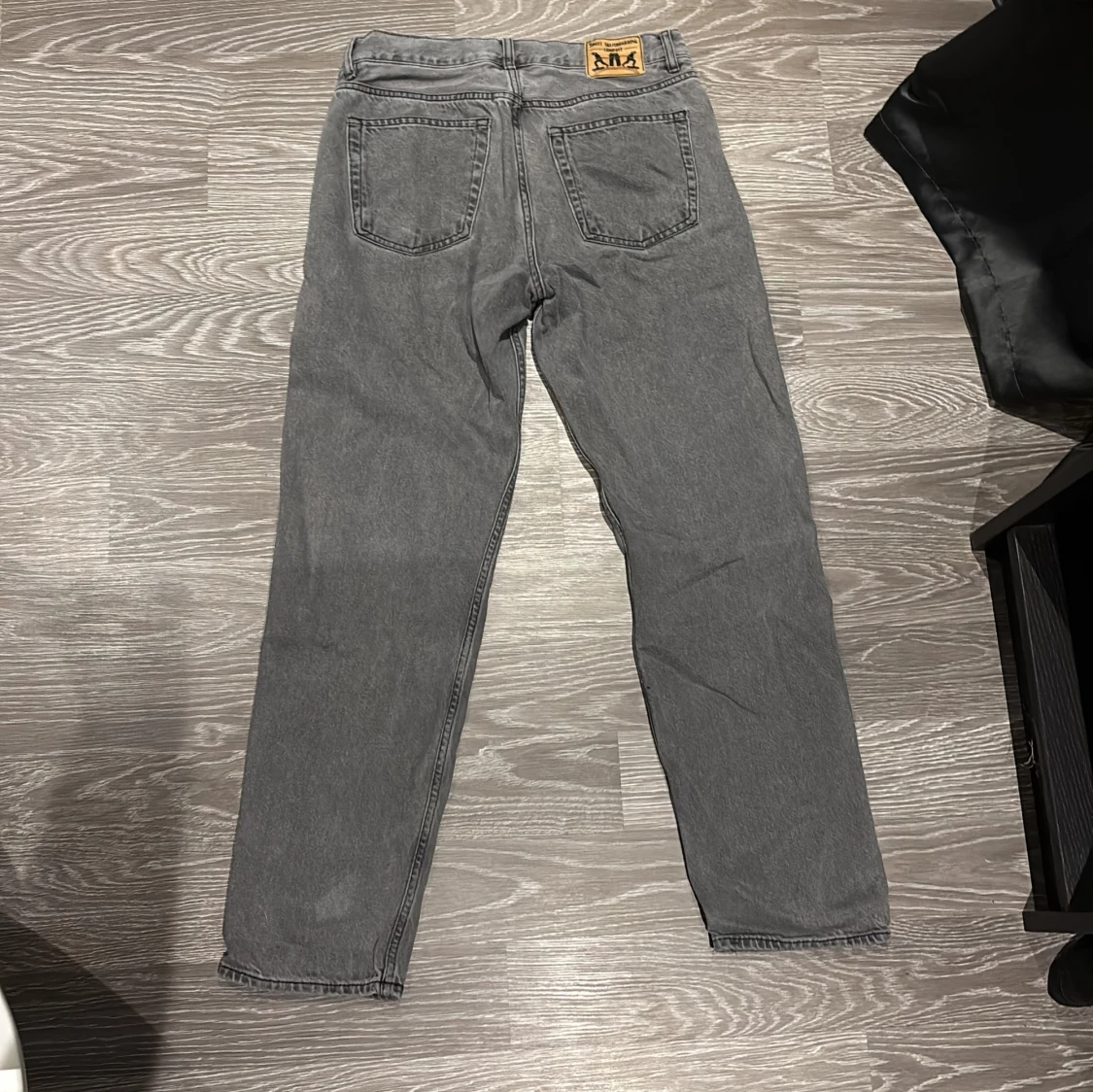 Grå jeans från Sweet Skateboarding Company - 90