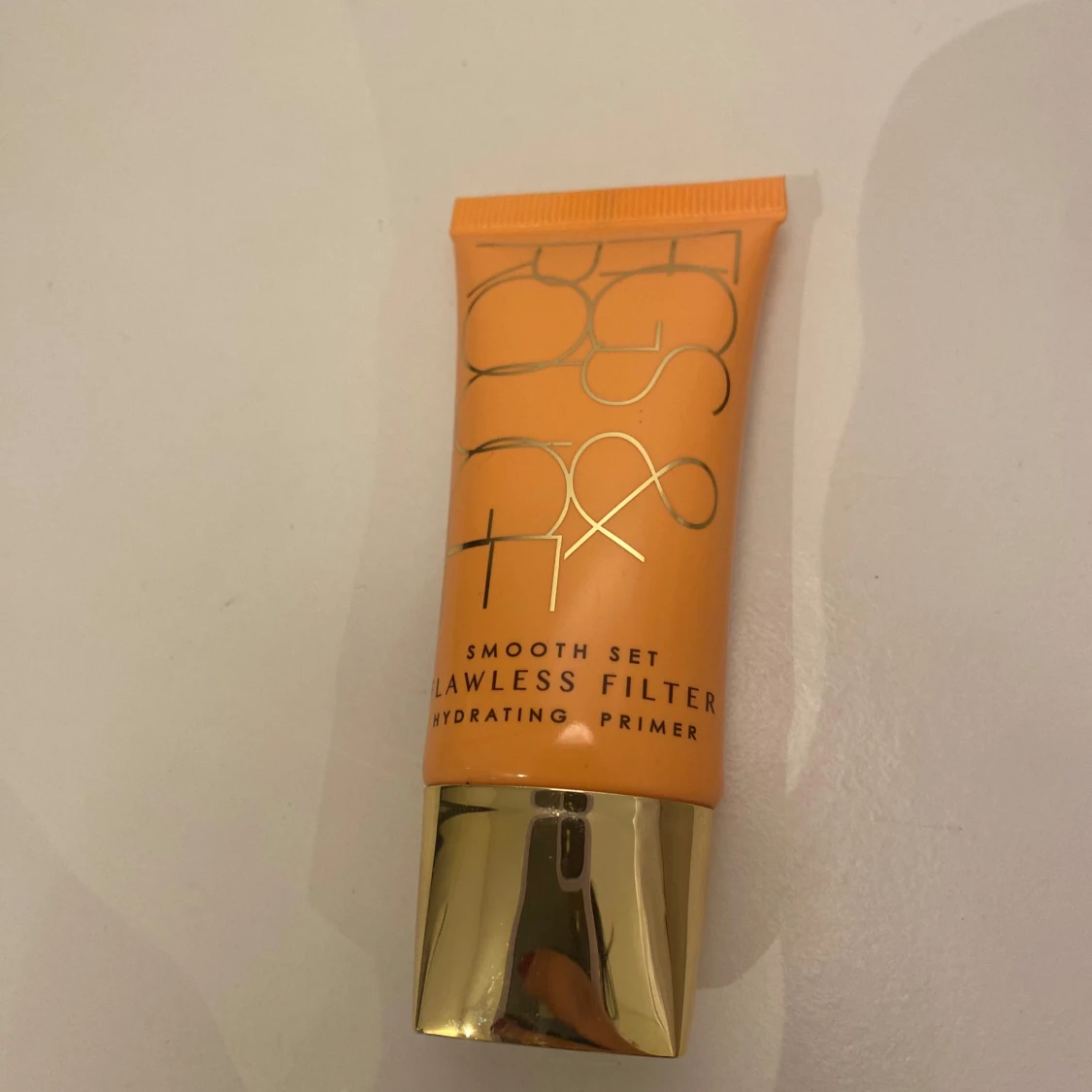 Peachy Primer från JS & ROYCE