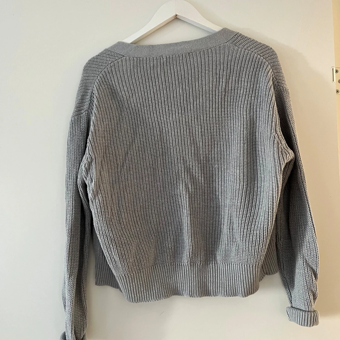 Grå stickad kofta från 157 - 92