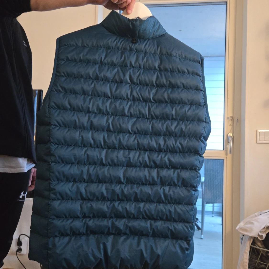 Blå dunväst från Jack Wolfskin - 90