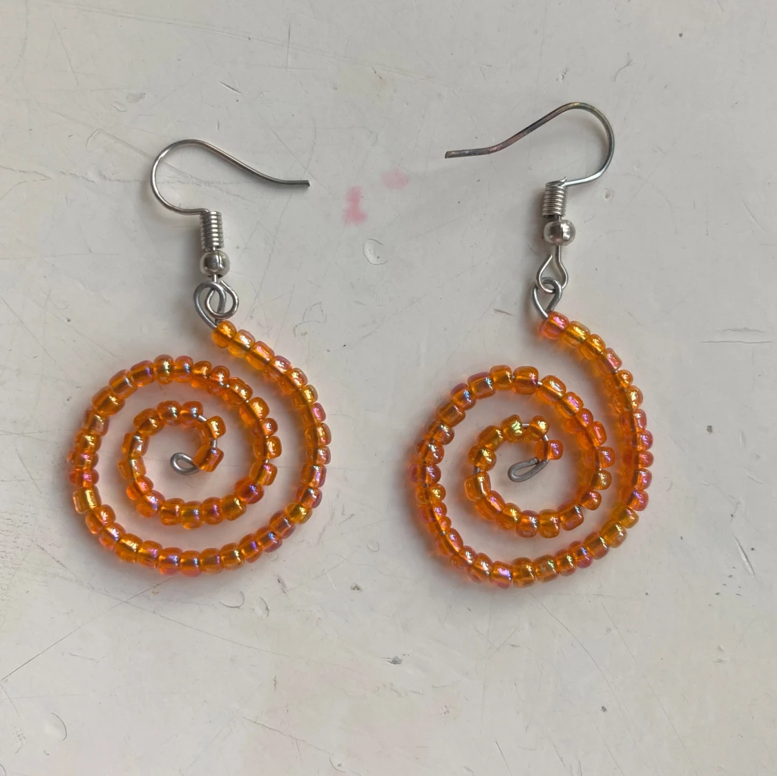 Spiralformade pärlörhängen