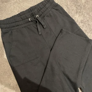 Mjukisbyxor lager 157 - Populära mjukisbyxorna som ej kommer till användning🌟 Har 2 par av dessa som jag säljer💕 Storlek S