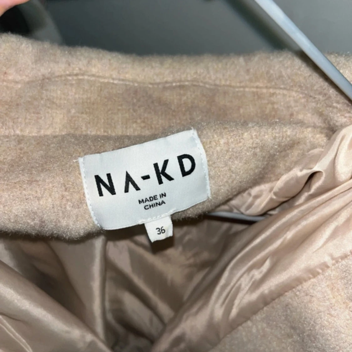  Beige medium, lång kappa - 93