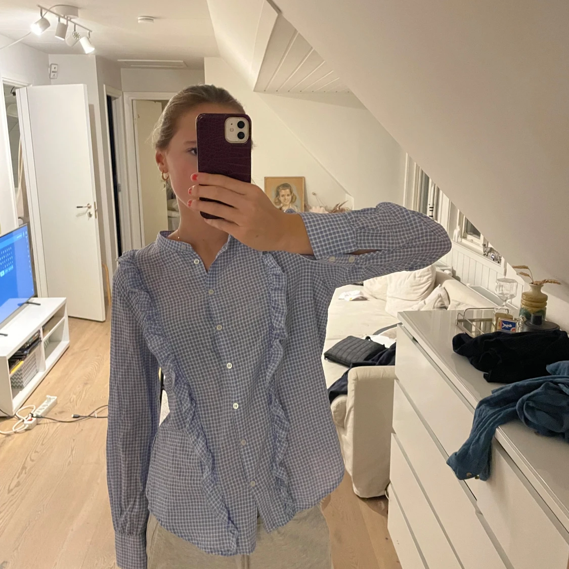 Second Female med fina detaljer 