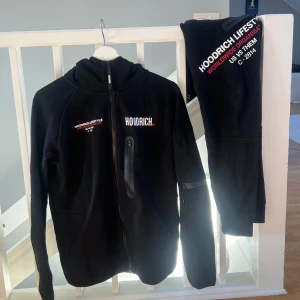 Hoodrich set  - Slutsålt Hoodrich set köpt på JD sports, storlek S
