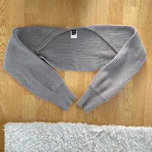 bolero  - grå stickad bolero ifrån shein