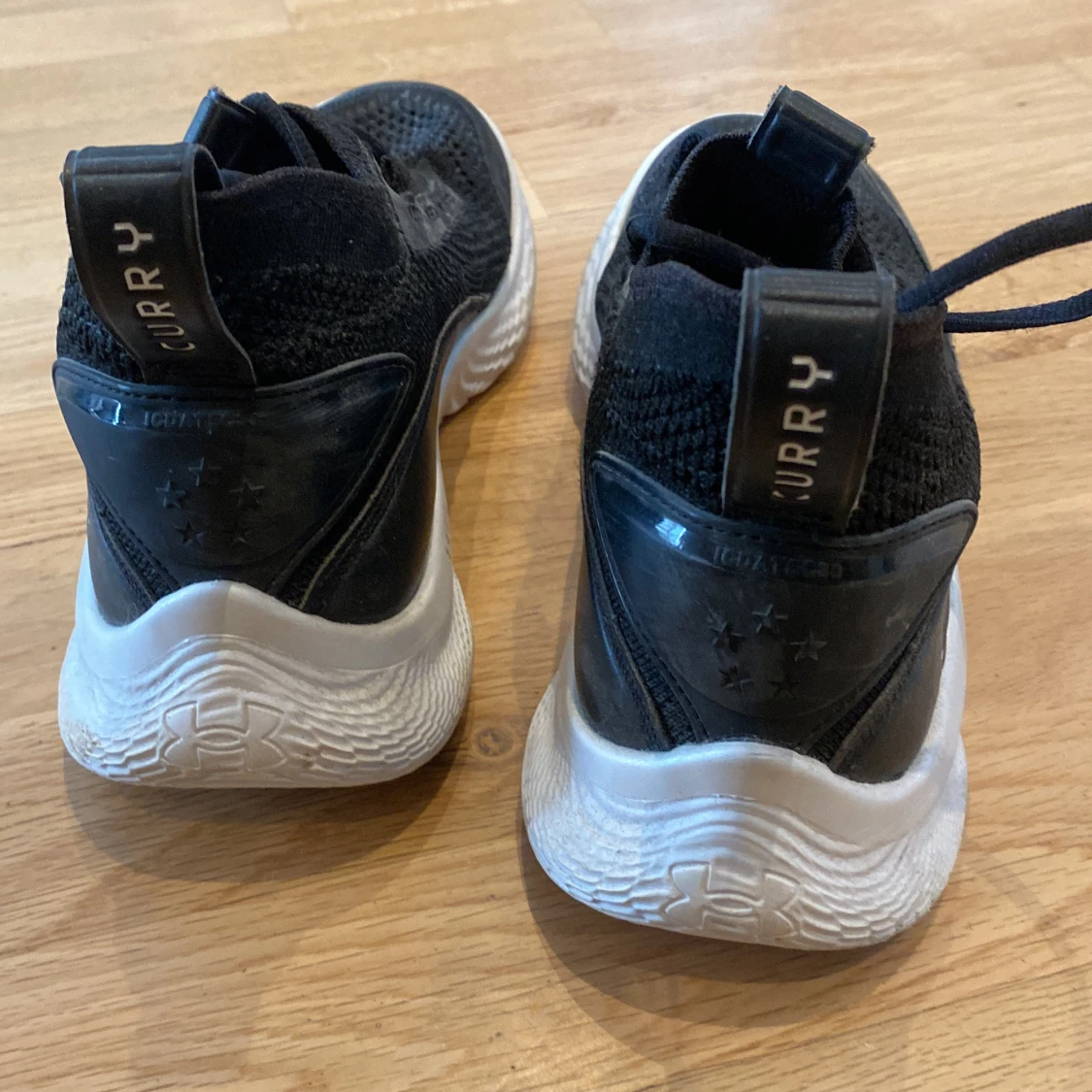 Curry basketskor - 91