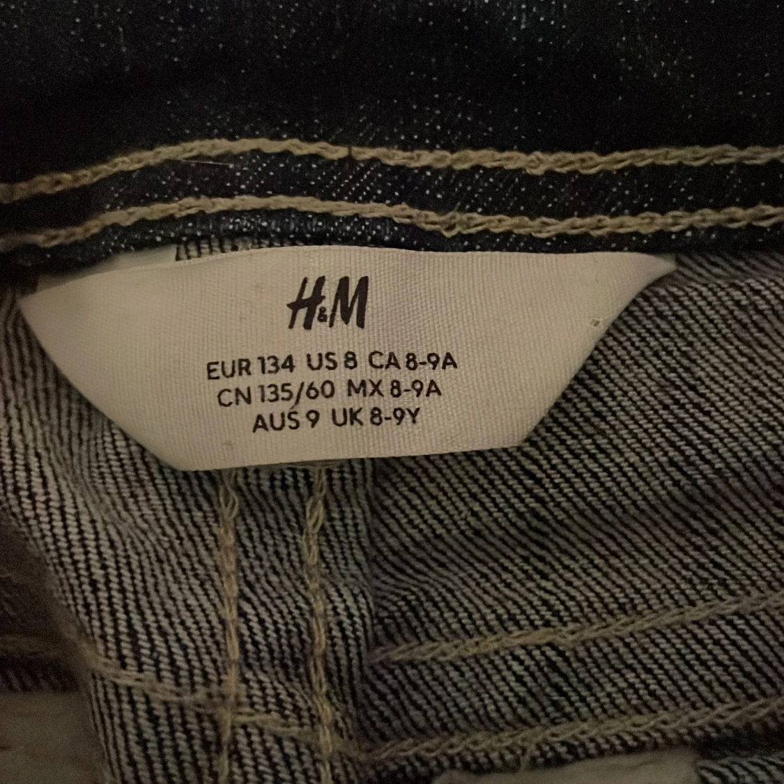 Mörkblå jeansshorts från H&M - 91