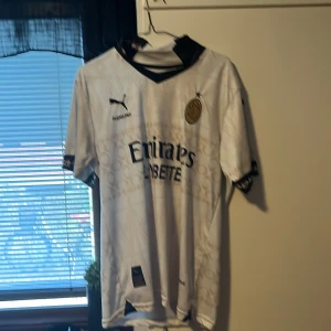 Helt ny  - Ny  pris kan diskuteras 