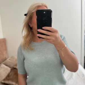 Stickad T-shirt  - Super fin stickad t-shirt💕