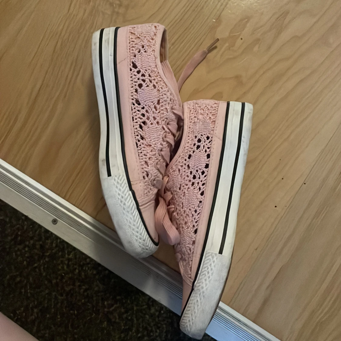 Rosa skor i spets  - 93