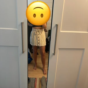 Hollister kjol - Hollister kjol. Använd men i bra skick. 