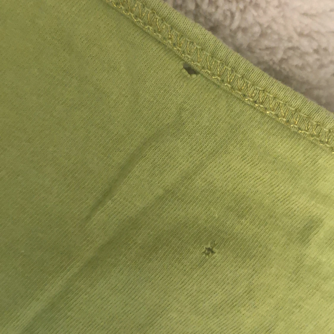 Gullig grön tröja - 92