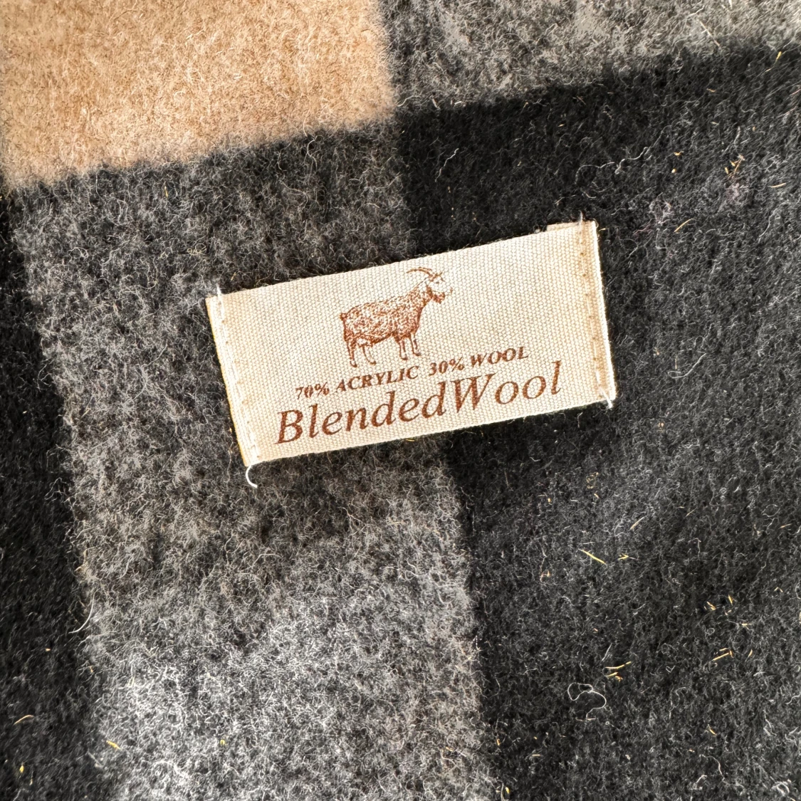 Rutig halsduk i blandad ull - 90