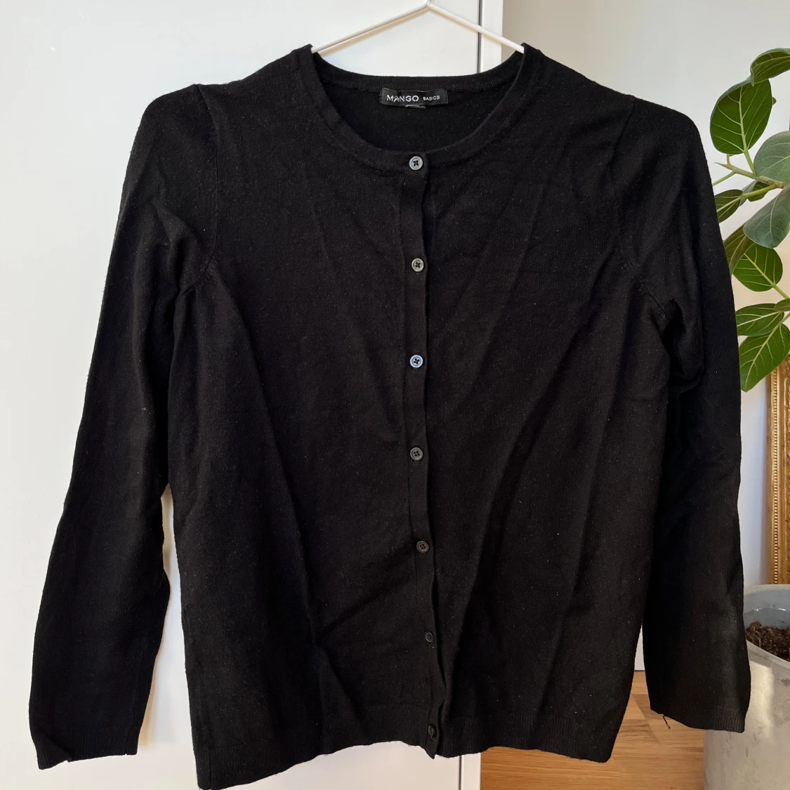 Svart kofta från Mango