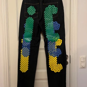Billionaire boys club x ICECREAM  jeans - Sällsynta jeans från BBC x ICECREAM fall 22 kollektion. Baggy passform och tjock denim. 9,5/10 condition, bara använda typ 2 gånger. Nypris 1800kr