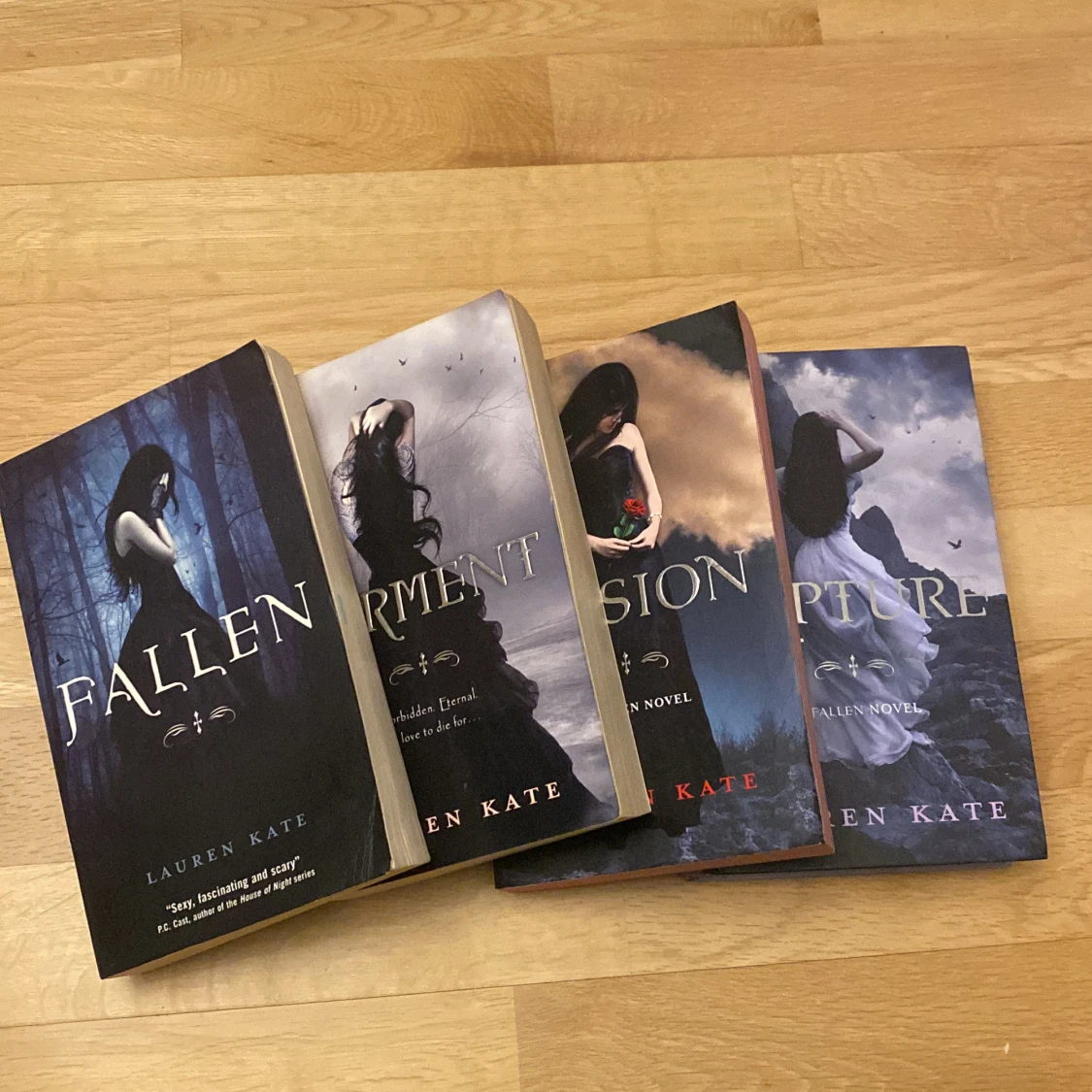 Bokserie 'Fallen' av Lauren Kate