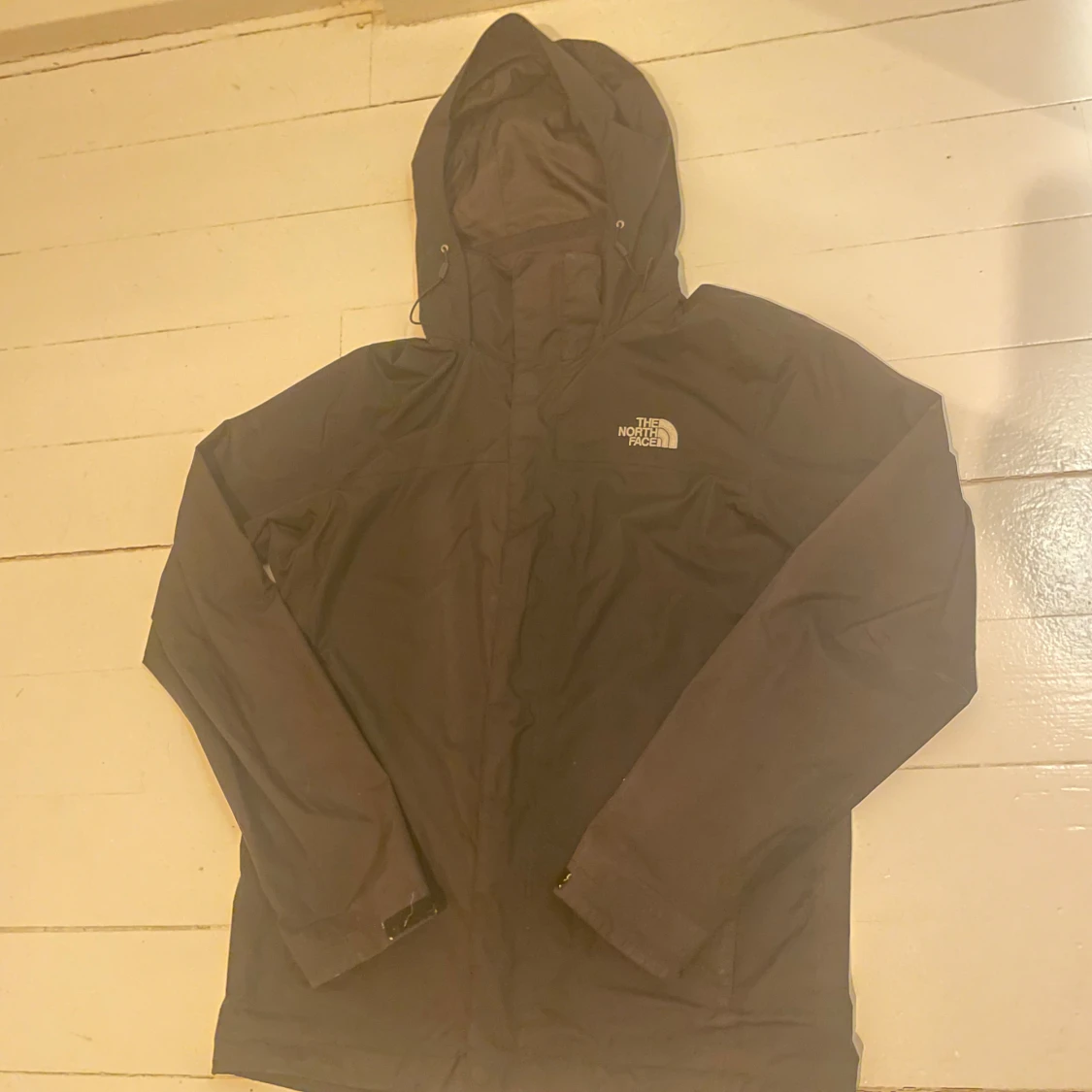 The northface windbreaker 