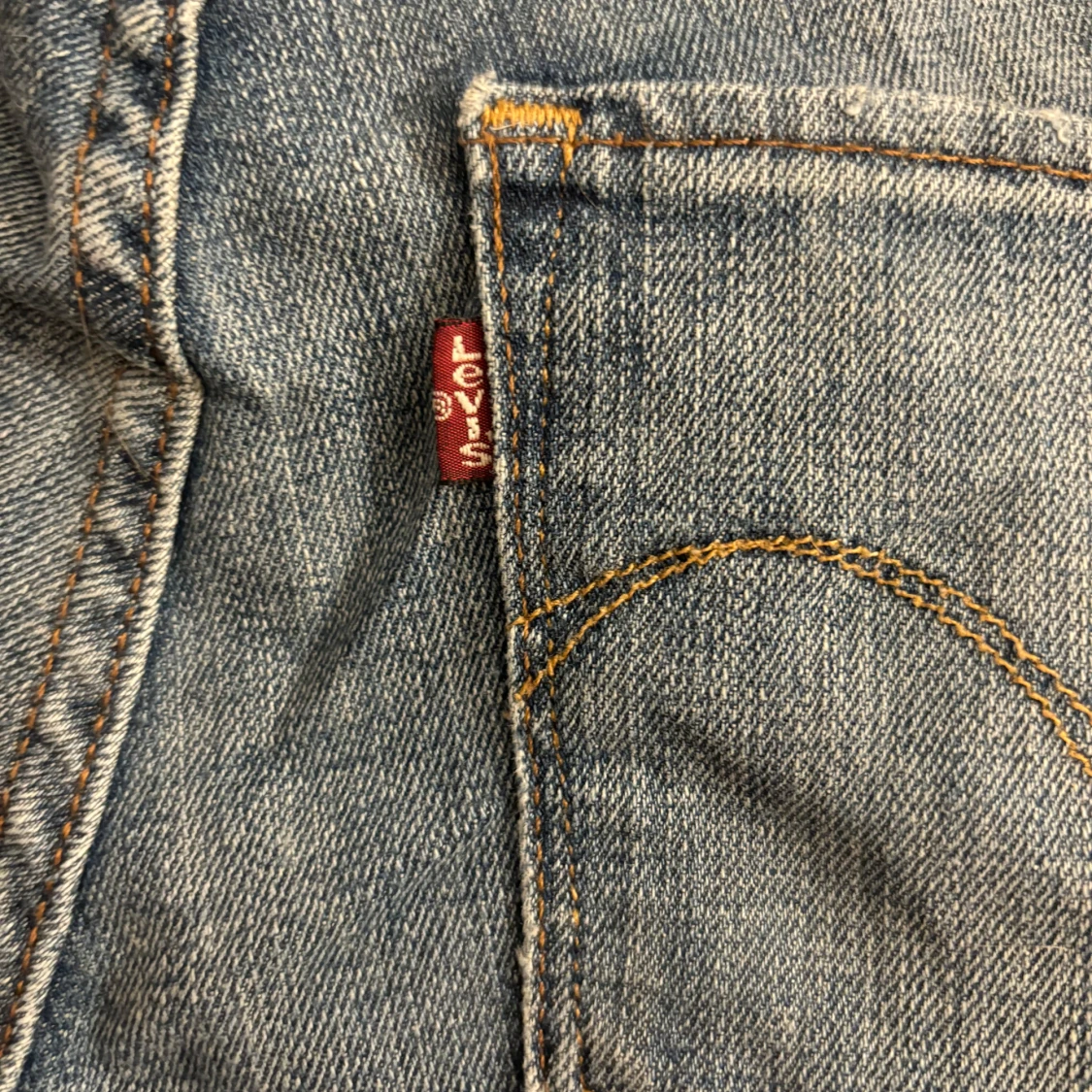 Blå Levis jeans - 2