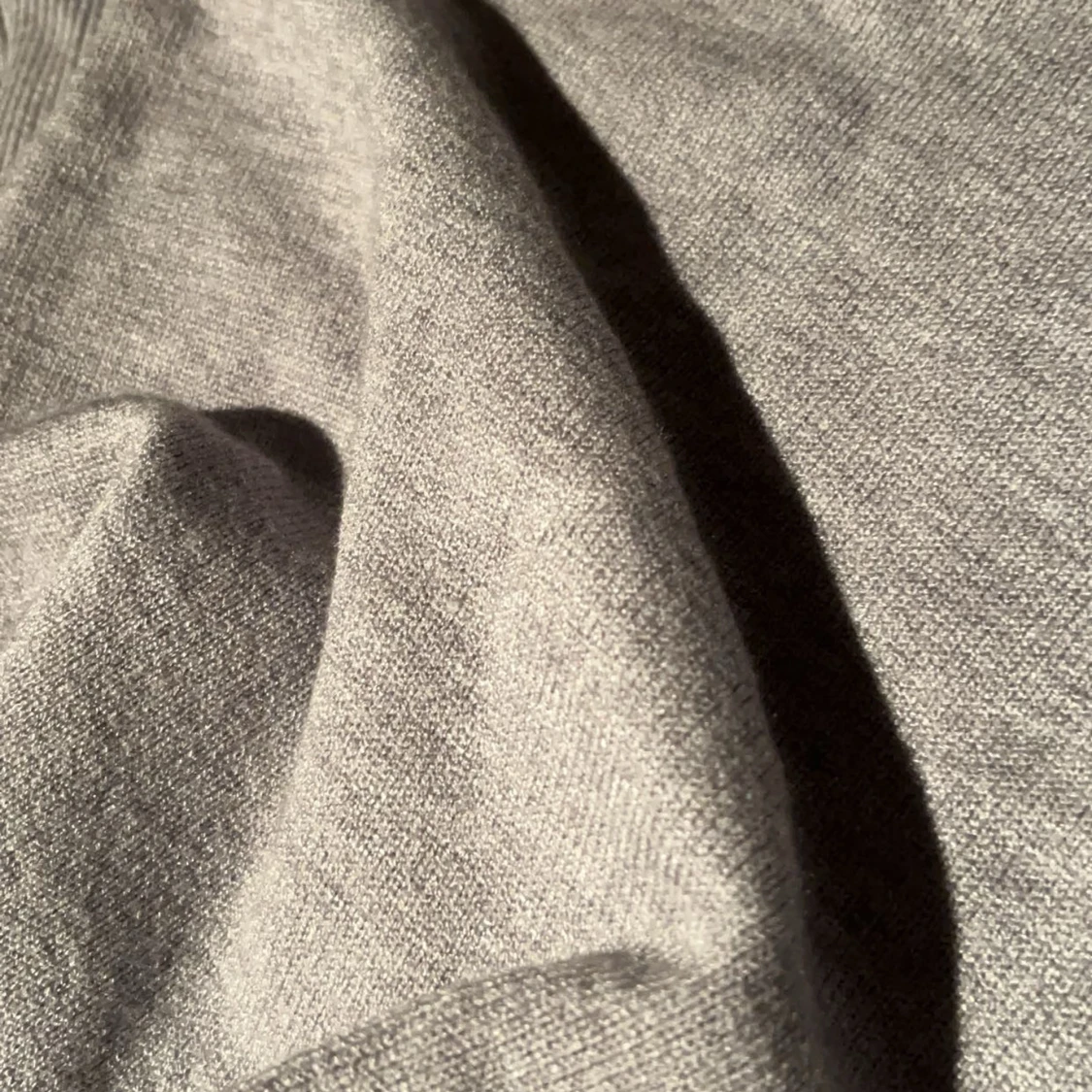 Grå merino hoodie - 1