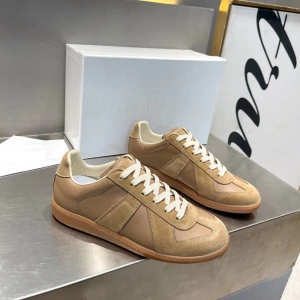 Beige masion margiela - Intresse koll på dessa feta masion margiela GATS. 