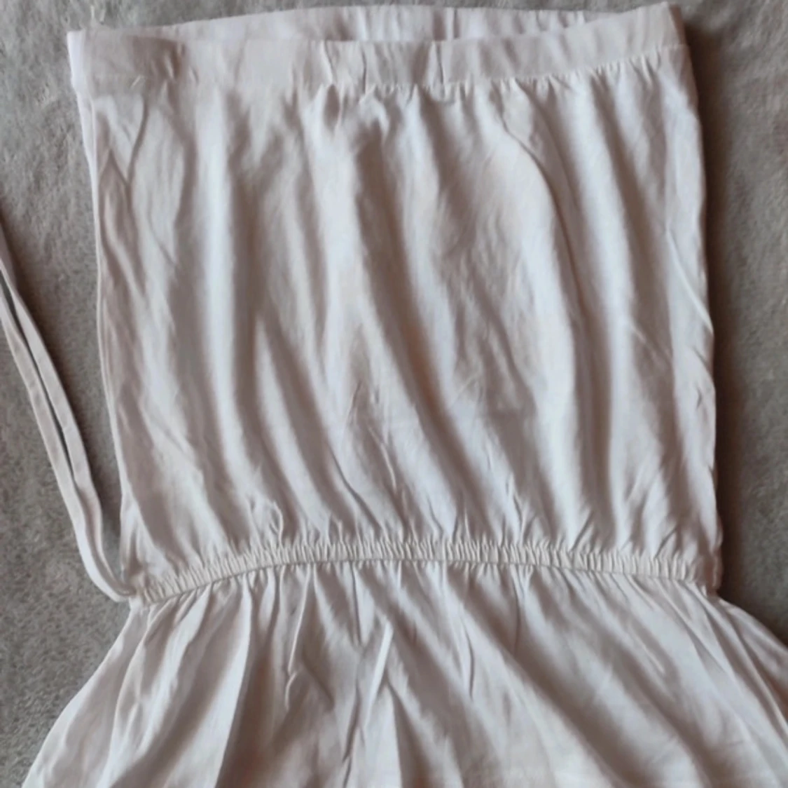 Tubtopp med snörning och guldig text - 93