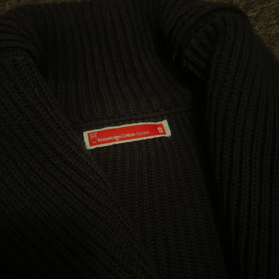 Mörkblå cardigan från Knowledge Cotton Apparel - 2