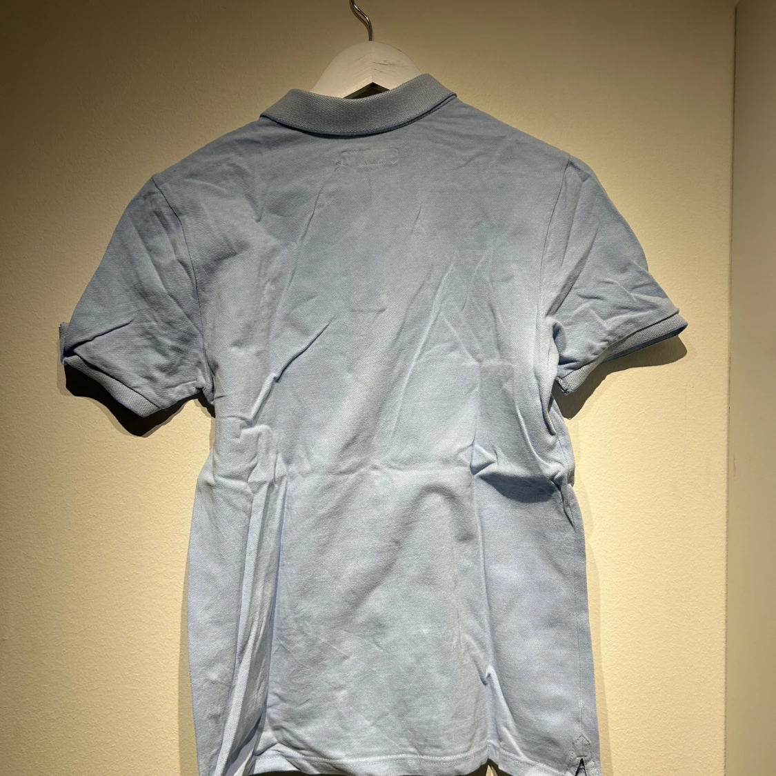 Ljusblå pikétröja - 1