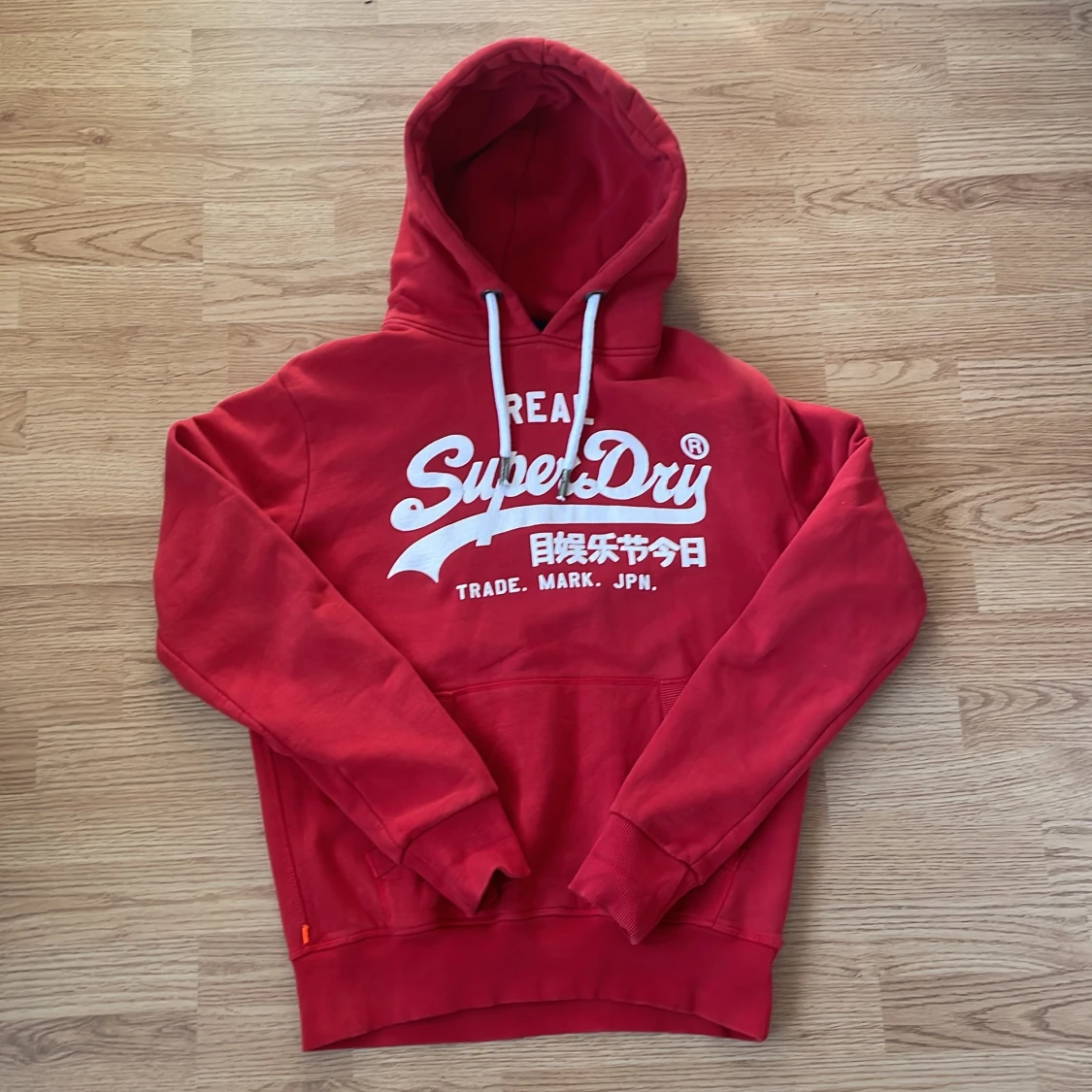 Hoodie från Superdry