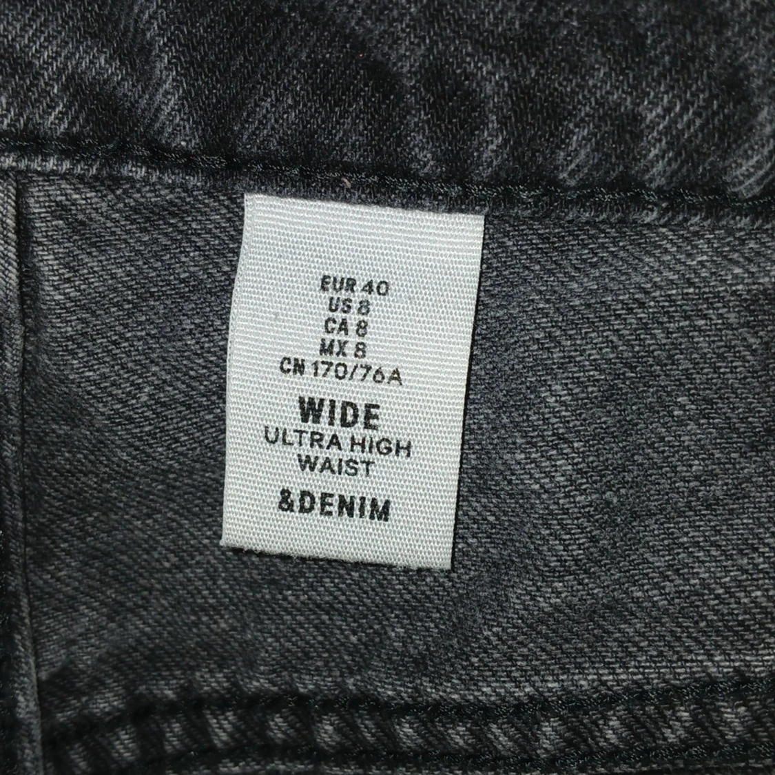 Svarta jeansbyxor från H&M - 4