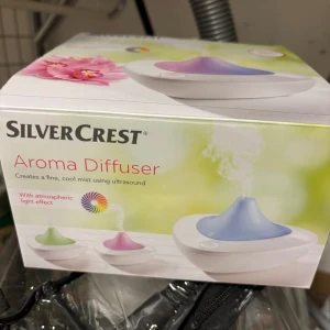 Aromdiffusor från Lidl  - Använd men utan defekter och fungerar felfritt. Kan användas för doftoljor eller som luftfuktare.