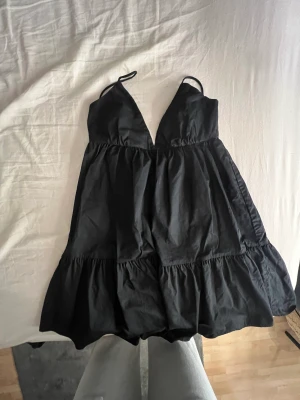 Söt klänning  - Jättefin klänning från zara. Storlek xs. Väldigt bra skick!!