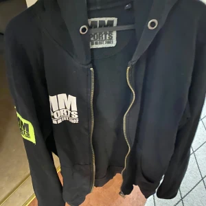 MM Sport hoodie  - Bra skick
