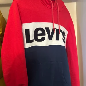 Levi's hoodie original  - I fint skick. 