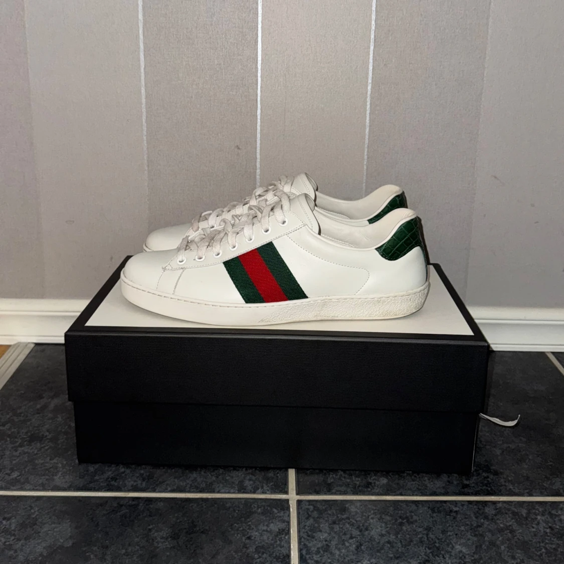 Gucci ace - 90
