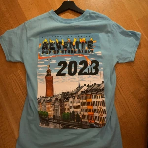 Revenite T-shirt blå - Revenite T-shirt blå👕👕🟦🔷🔹storlek S