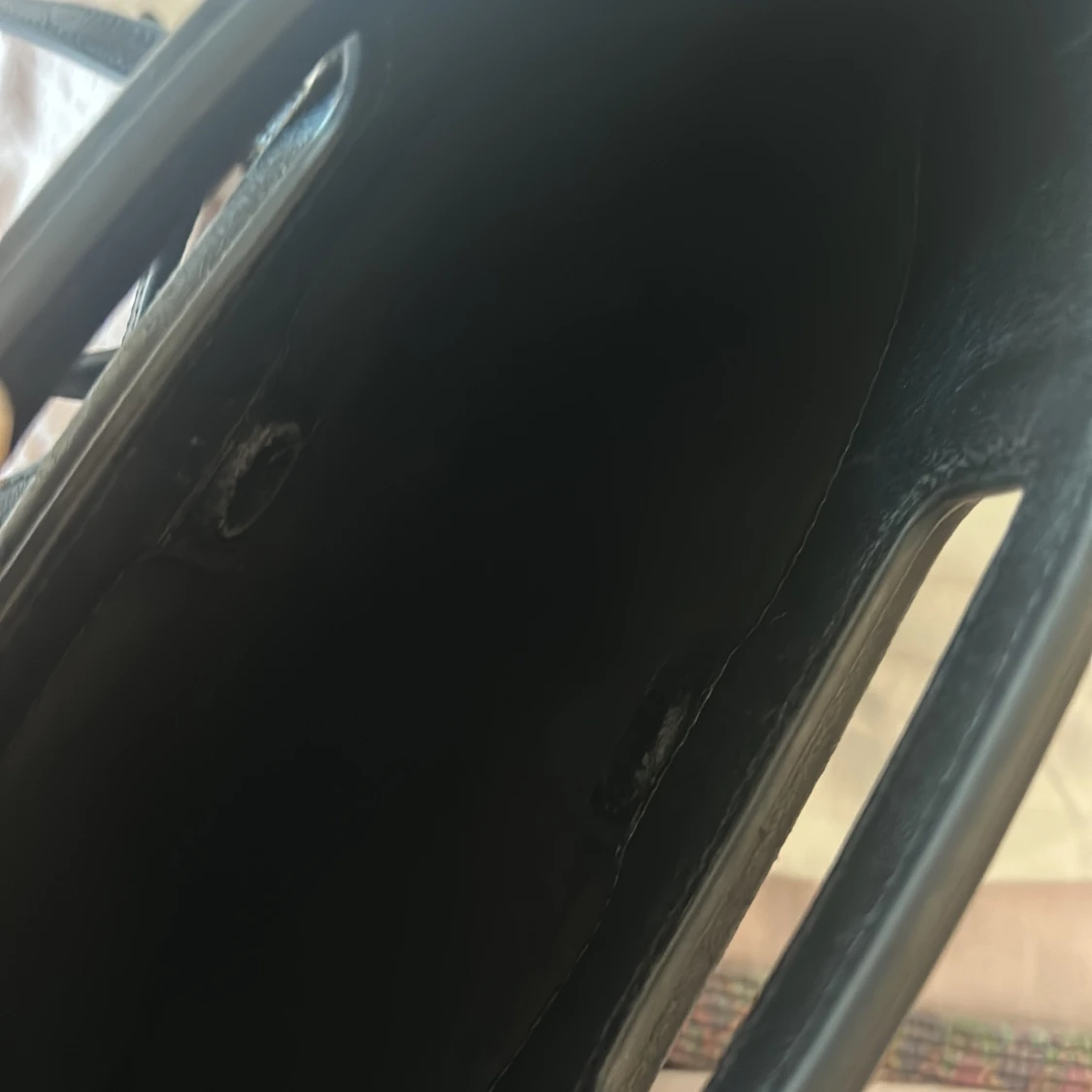 Svart axelväska med fransar från Maje - 91